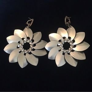 Vintage Retro Large Fan Flower Earrings